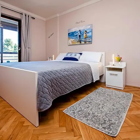 Apartman Bellana Апартаменты Ровинь