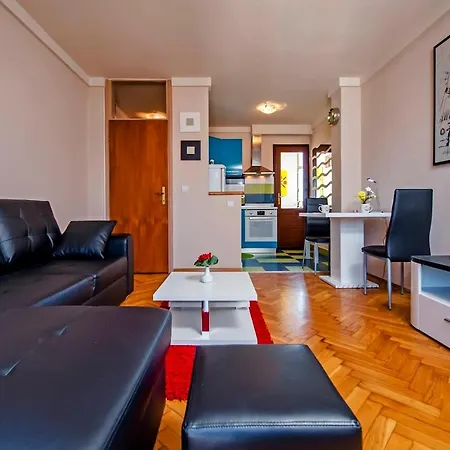 Апартаменты Apartman Bellana